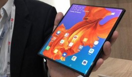 华为matex7折叠屏最新爆料,颠覆性设计，引领折叠屏新潮流