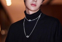 新瓜最新爆料王一博图片,独家图片揭秘他的时尚魅力