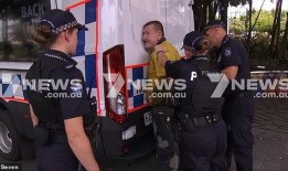 新闻爆料袭警案例最新版,暴力冲突升级，警民关系再引关注